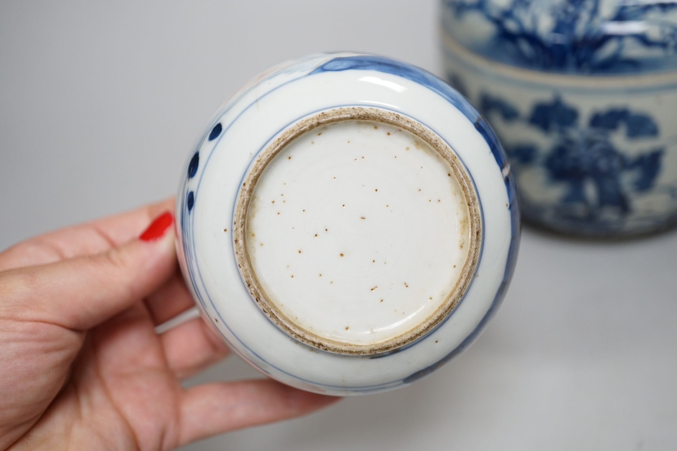 A large Chinese blue and white jar and cover, a similar jar and cover and a dish, large jar and cover, 16cm high